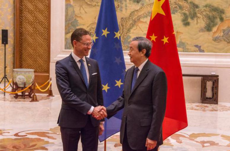 Kina-vendi i parë jashtë BE-së kontribues në Planin për Investim